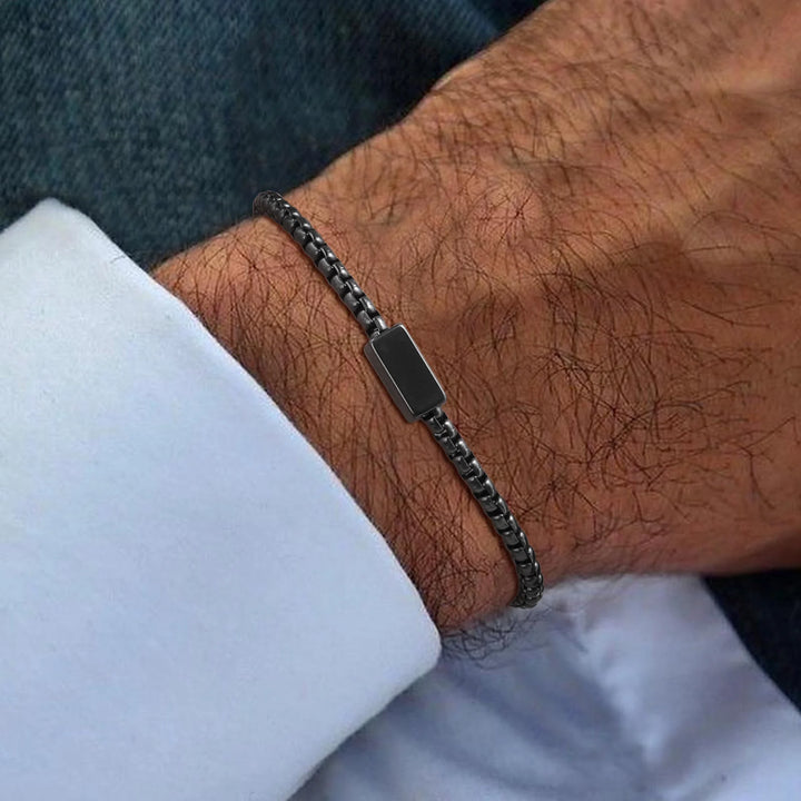 Box Chain Bracelet with Bar Charm