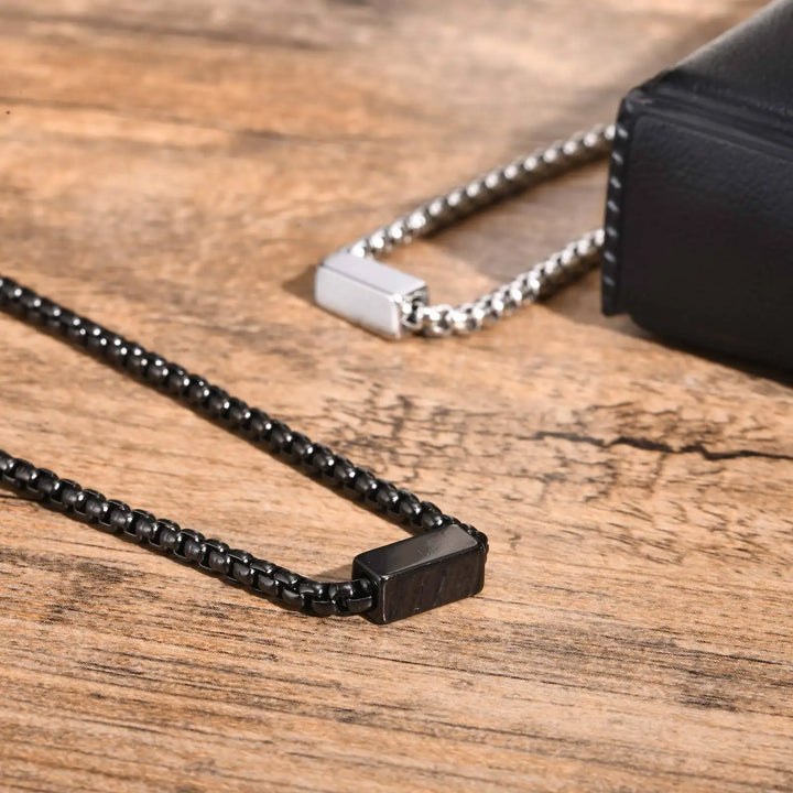 Box Chain Bracelet with Bar Charm